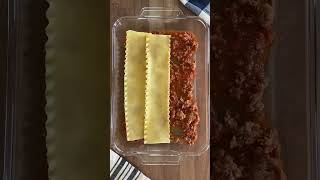 How to make Family Sized Lasagna!🍝 #mezzetta #pasta #lasagna #lasagnarecipe #easymeal #italianfood