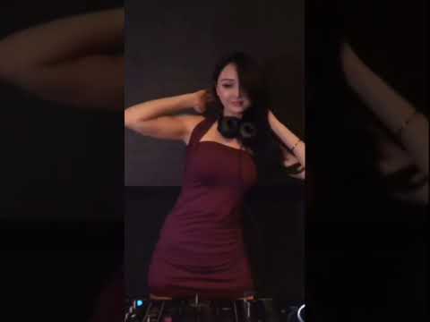 DJ VIRAL TIKTOK TERBARU 2025 #djremix #djviral #remixviral #djkarnavalhoreg #viralshort #viraltiktok