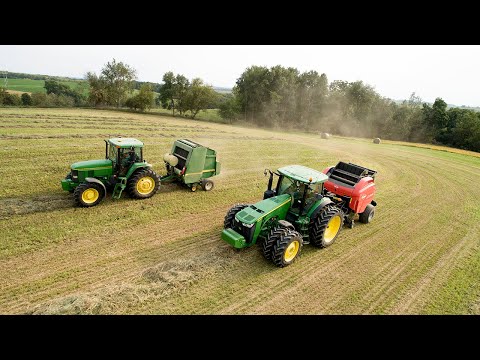 Tag Teaming - KUHN VB 560 Round Baler