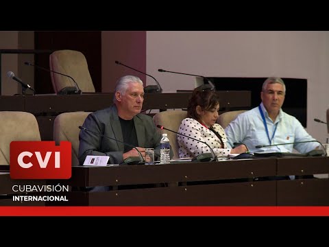 Presidente cubano asiste a debates en las comisiones de trabajo de la Asamblea Nacional