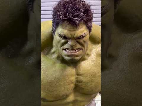 IMPRESSIVE! Hulk 1/3 Scale by Queen Studios! #marvel #avengers #marvelcinematicuniverse #toys