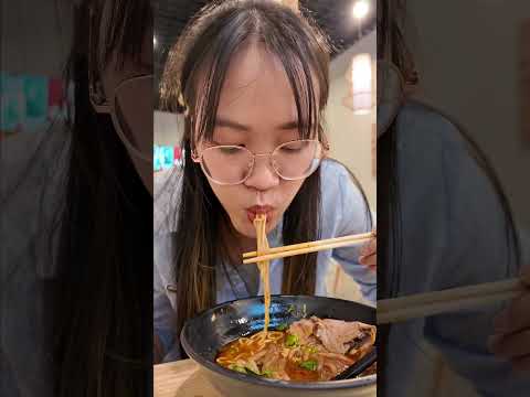 วยเตี๋ยวจีน เคยลองกินกันรึยังเปรี้ยวแซ่บซะใจ Yuan Ming Yuan Noodle #ก๋วยเตี๋ยวจีน  #โบวี่โกโก #bowwy