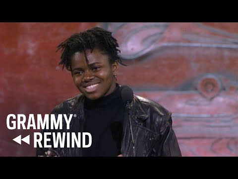 Tracy Chapman Wins Best New Artist At The 1989 GRAMMYs | GRAMMY Rewind