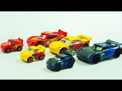 Mini Racers Jackson Storm, Cruz Ramirez & Lightning McQueen Transform into Mini Cars Race Toys