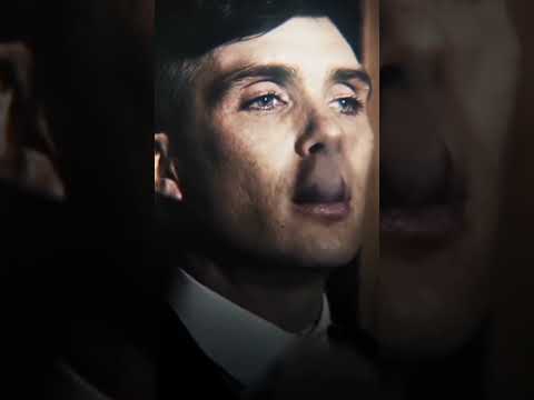 Tommy Shelby smoking