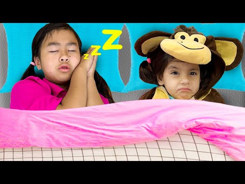 Jannie and Lyndon Little Monkeys on the Bed Story for Kids