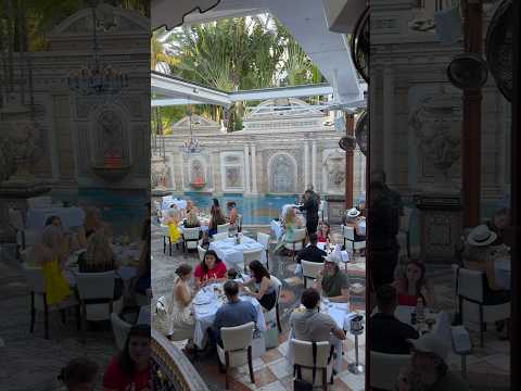 Gianni Versace mansion restaurant is a must if you’re visiting Miami.