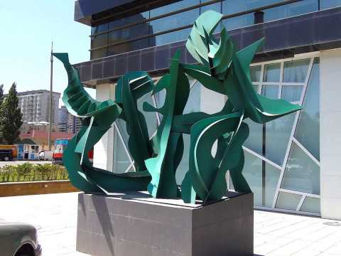 Гагаринский мост и абстрактные  скульптуры  Баку Азербайджан  Gagarin bridge and abstract sculptures