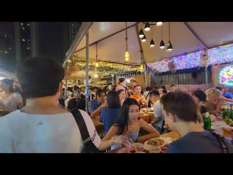 [曼谷] Central Plaza Rama 9後面的Jodd Fairs夜市很多人喝酒