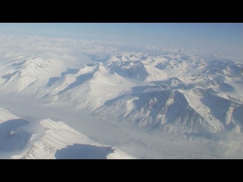 Flight from Pangnirtung to Qikiqtarjuaq -  Nanoq 2007expedition