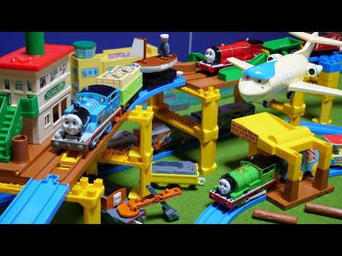 Thomas the Tank Engine Plarail ☆ Log Unloading Course & New Airport Big Course