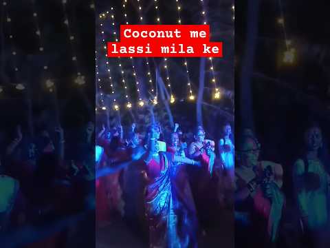 Coconut me lassi Mila ke 😁😱| #trending #viralvideo #youtubeshorts #lungidance #yoyo