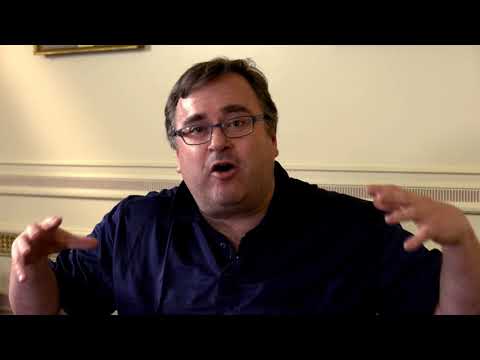 Reid Hoffman on Why You Should Join EF Berlin