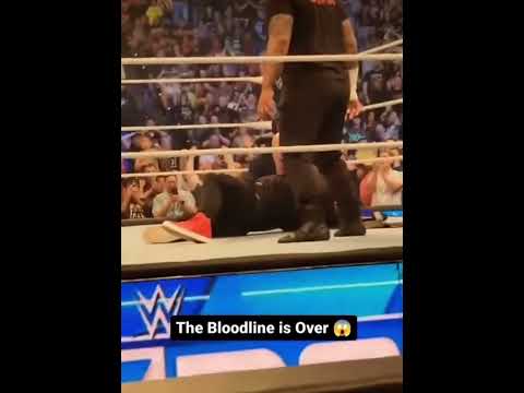 Jey uso superkicks Romanreigns on smackdown #wwe #smackdown #jeyuso #bloodline #end #romanreigns