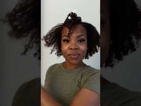 Quick tip on how I stretch my curls.  #washandgo #naturalhair #curlyhair #curls