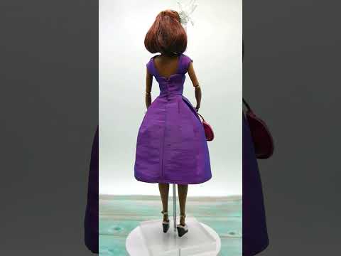 Fashionable Looks for Vintage Dolls: Stylist Tips