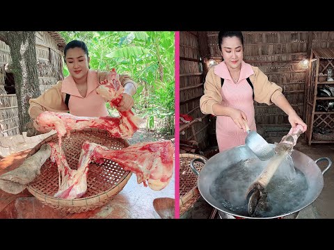 Yummy cow leg soup cooking - Cooking with Sreypov