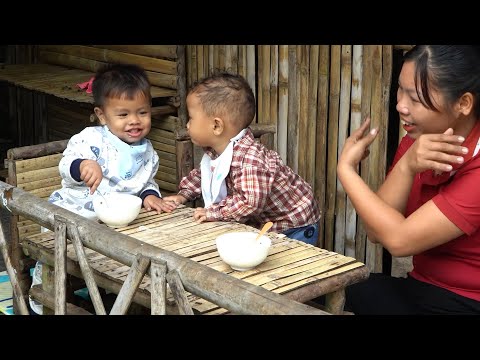 Single mother boils corn to sell at the market - cooks - buys firewood for new job.TriệuThuThùy.