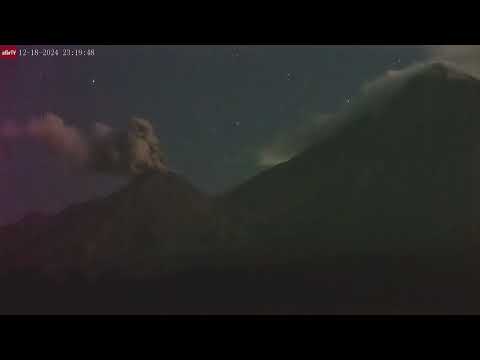 Dec 18, 2024: Volcanic Lightning Spotted at Santiaguito Volcano (Santa Maria, Guatemala)