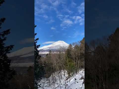 2022/4/5 am7:00-9:00 #mtfuji #clouds 連日降り続いた春の雪がやっと晴れました。山中湖にもやっと春が来ます