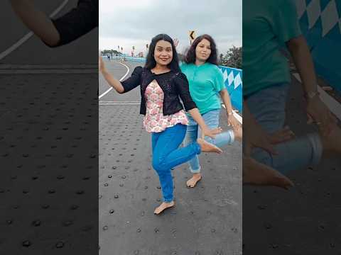 Tor Hate Rongin Chata||তোর হাতে রঙিন ছাতা||#shorts #dance #trending