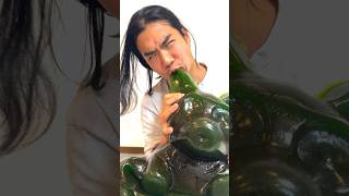 The 26-pound Party Gummy Bear Funny Video😂😂😂 /超巨大くまグミがいきなりやってきた！？  #shorts