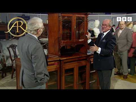 'Absolutely Superb' Late 19th Century Cabinets | Antiques Roadshow