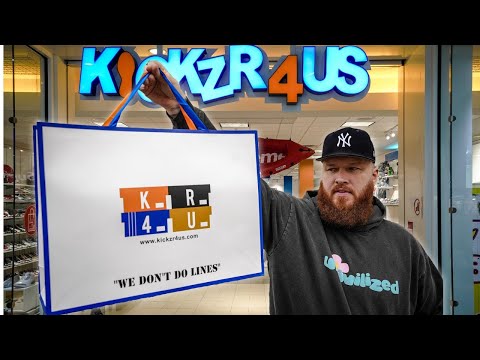 BUYING NEW JORDAN RETRO SNEAKERS FROM THE MALL! (Very Underrated…)