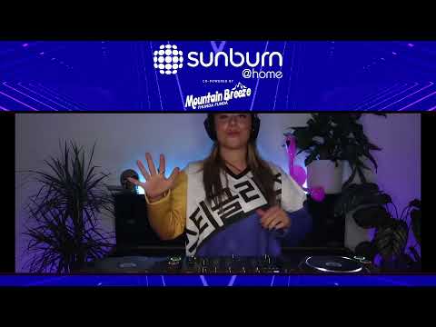 Laura Van Dam - Live - Sunburn at Home