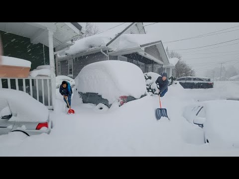 SNOWMAGEDDON Hits Ontario Today! Cars and Homes Buried in Canada