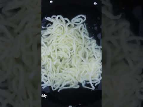 Garlic Shrimp Udon #foodiefinds #foodvideo