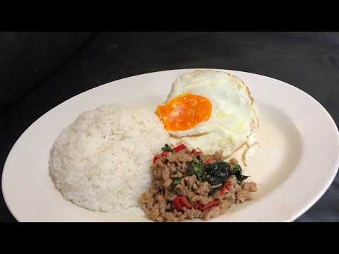 Stay At Home - homecook  Stir-fried Minced Pork with Thai Basil (Pad Krapao Moo) 九层塔炒肉碎