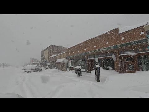 Driving from Truckee California to Lake Tahoe in a blizzard 4k