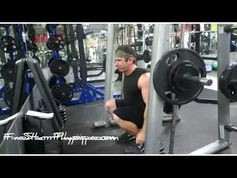 Close Stance Smith Machine Squat