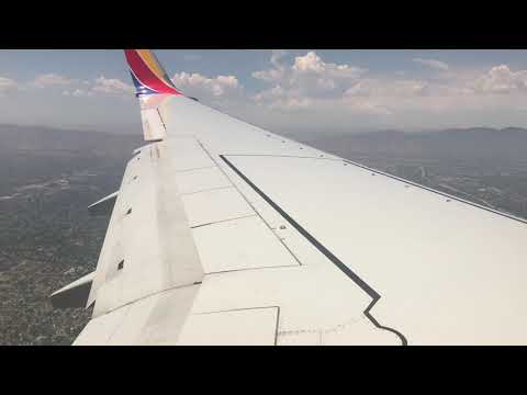 Boeing 737-700 landing at Burbank Airport (BUR)