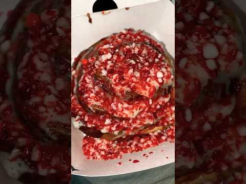 Peppermint Topped Bun from Cinnabon at Universal City Walk #holiday #christmas #food #hollywood