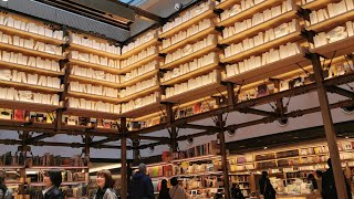 “The World’s Best Art Bookstore” at Ginza Six (Walking Tour)- TSUTAYA BOOKS