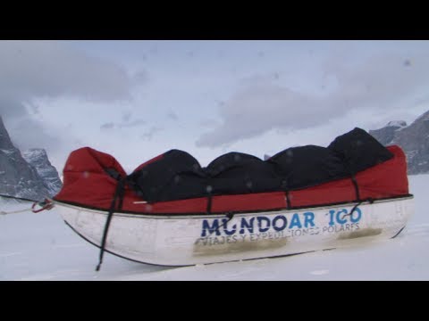 Skiing towards the Polar Sun Spire - Sam Ford Fiord 2010 expedition