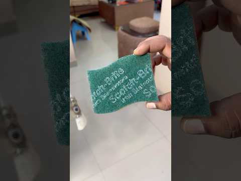 दीवारों पर से दाग धब्बे हटाने का एकदम आसान तरीका #wallcleaning #wallcleaninghack #videos #viral 😍🔥🔥