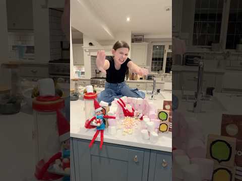 We build a marshmallow house  #jonathanjoly #shorts #elf #christmas ￼