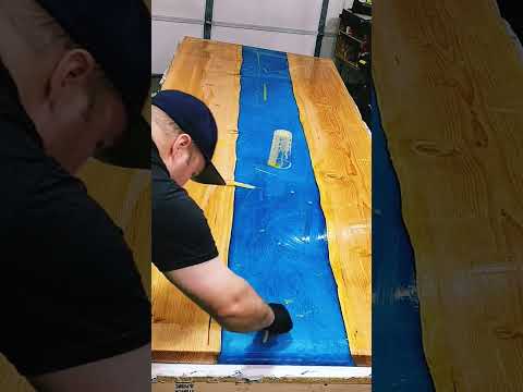 applying rubio monocoat to this 11' long river resin table