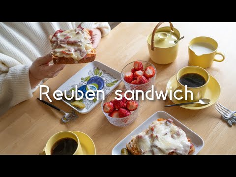 Making a New Yorker's Reuben sandwich in a Japanese kitchen.