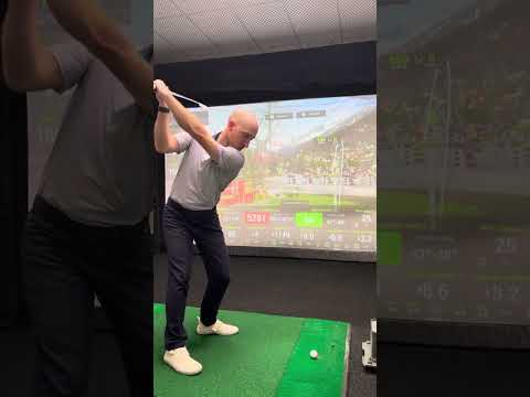 Improve your turns to fix your hook #golf #golfswing #simplegolftips #simulator