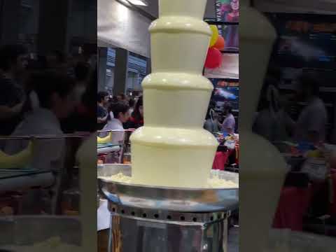 Chocolates fountain #chocolatesfountain #yummysweet #trend #viral #shorts