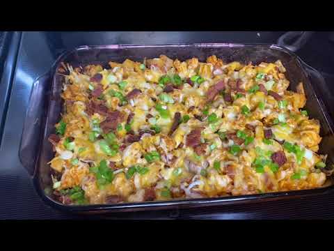 EASY TO MAKE LOADED POTATO AND BUFFALO CHICKEN CASSEROLE| How to make #buffalochickencasserole #2021