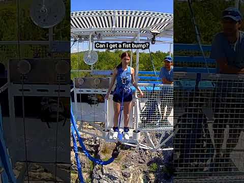 Great Canadian Bungee gives free fist bumps 🤛 #bungeejumping #ottawa #gatineau #tourism #canada