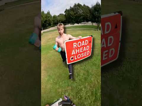 GYM LAD LOSES IT!😡              #gym #workout #skatepark #scooter #comedy #funny #happy #natty