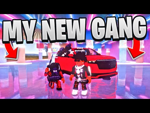 I JOINED MY FIRST GANG IN THIS NEW VICE CITY ROBLOX HOOD GAME