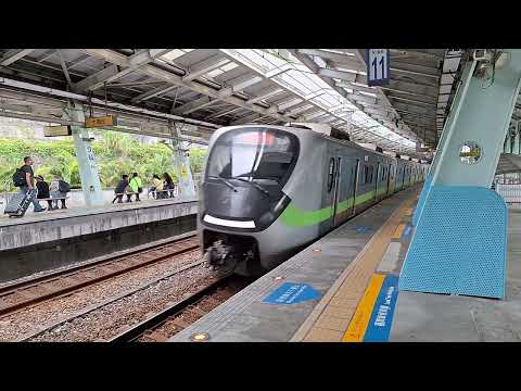 2023/7/2台鐵區間快車EMU900型 1006次往七堵 汐科通過