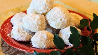 Best Ever Melt-in-Your-Mouth Snowball Cookies